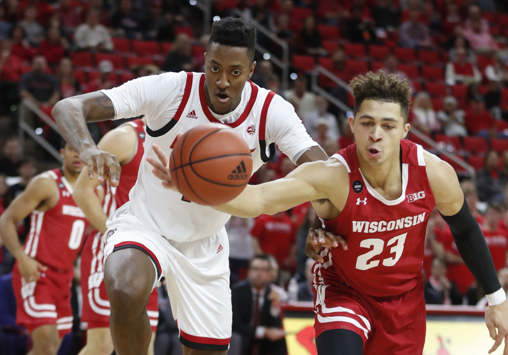 Wolfpack 69, Badgers 54